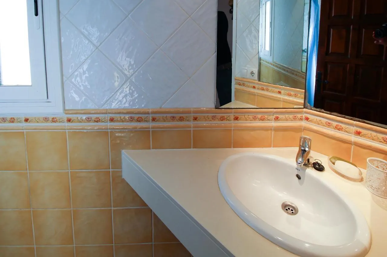 Guadalupe B Sistach Rentals Л'Эстартит Апартаменты
